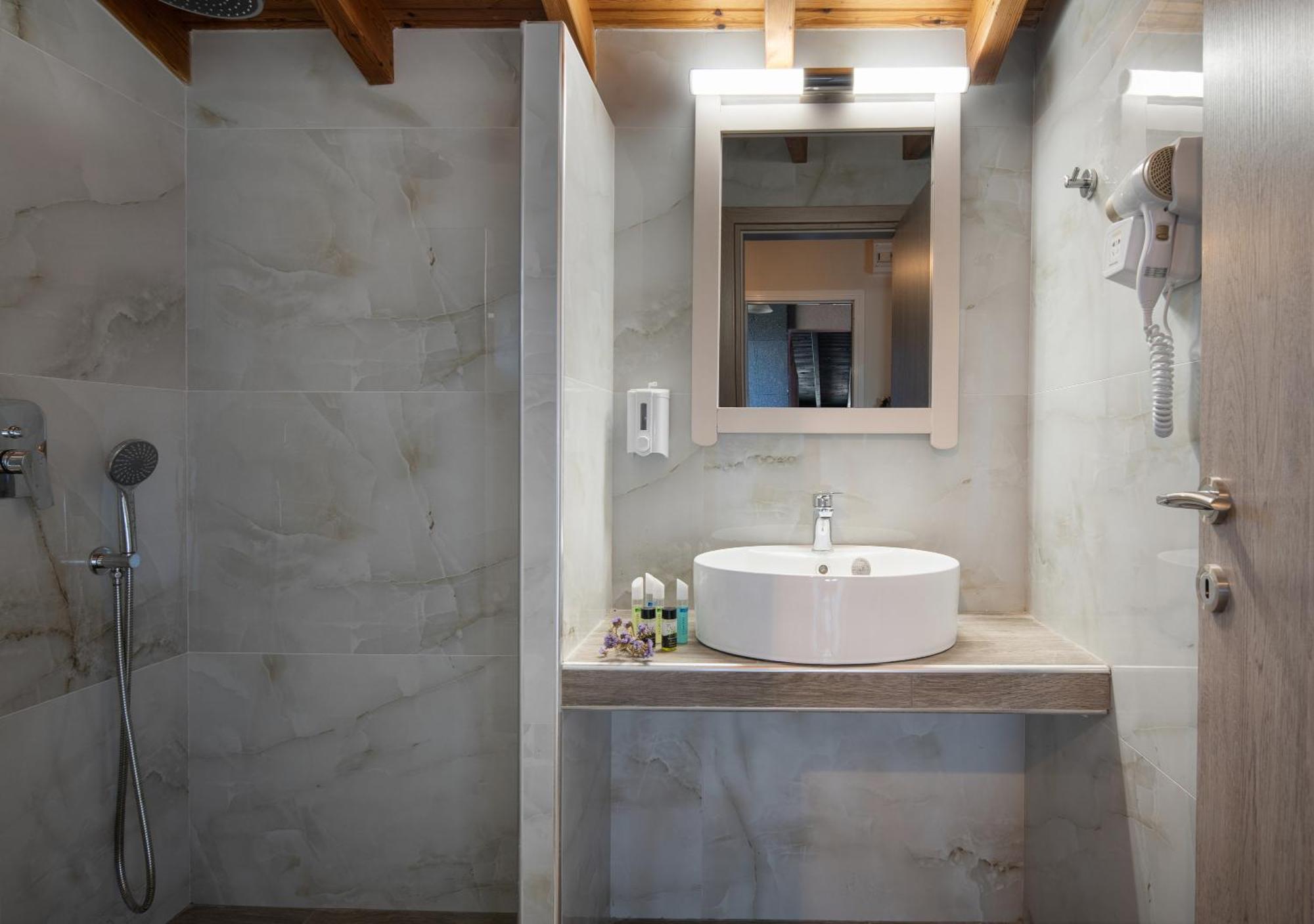 Casamariatoroni Apartment Toroni